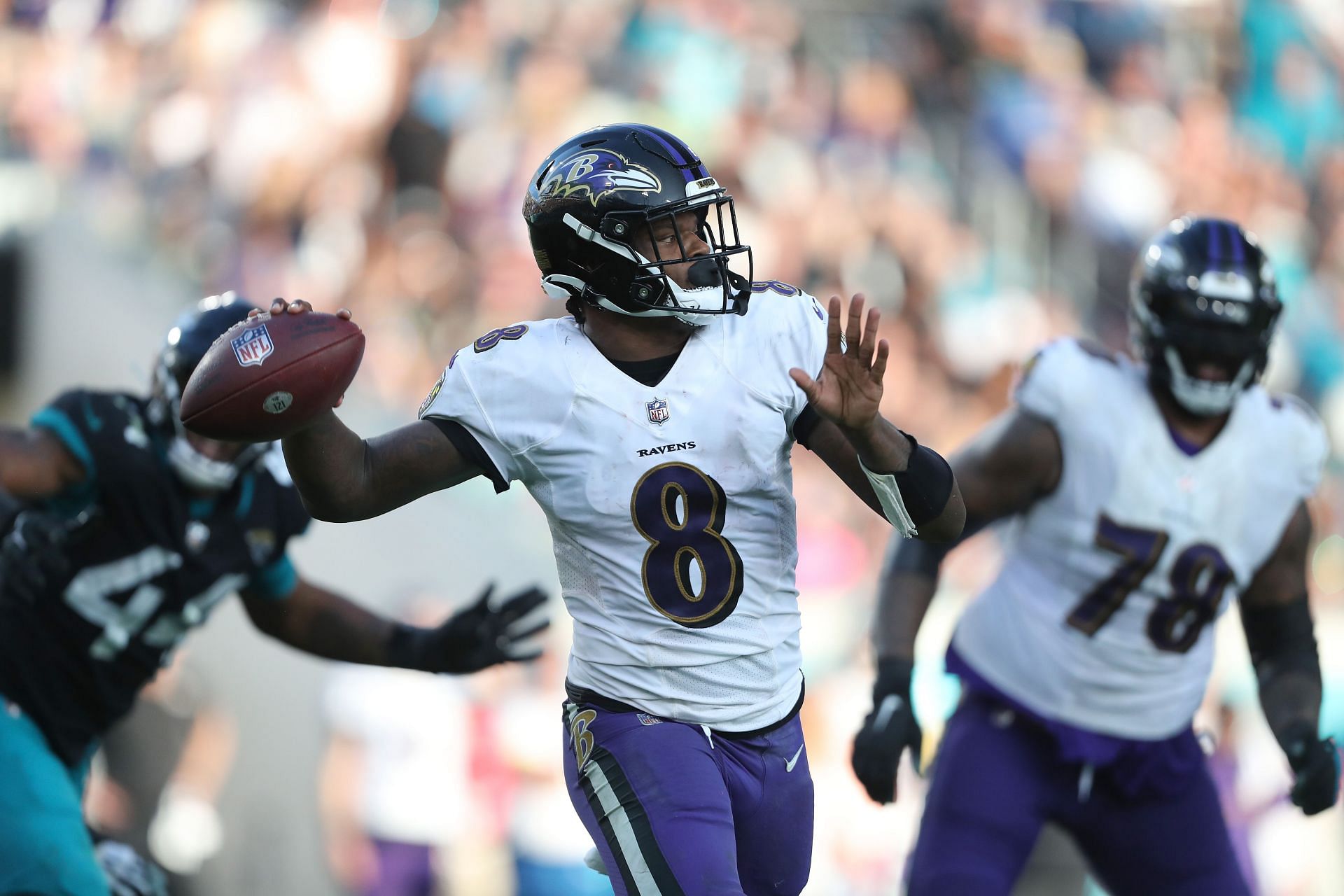 Odell Beckham Jr. chats with Lamar Jackson after Ravens signing