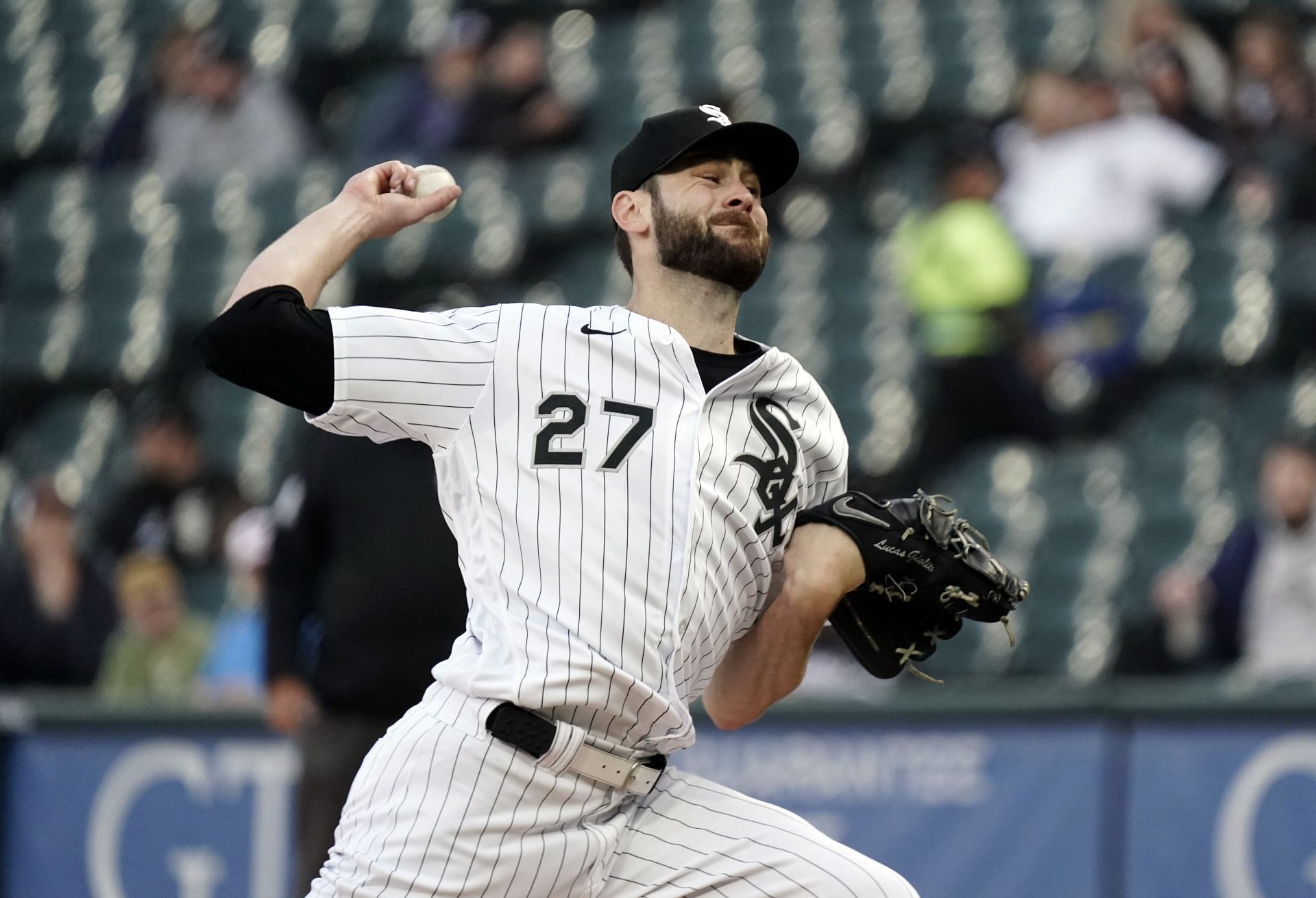 Chicago White Sox fans unhappy with team's performance against the