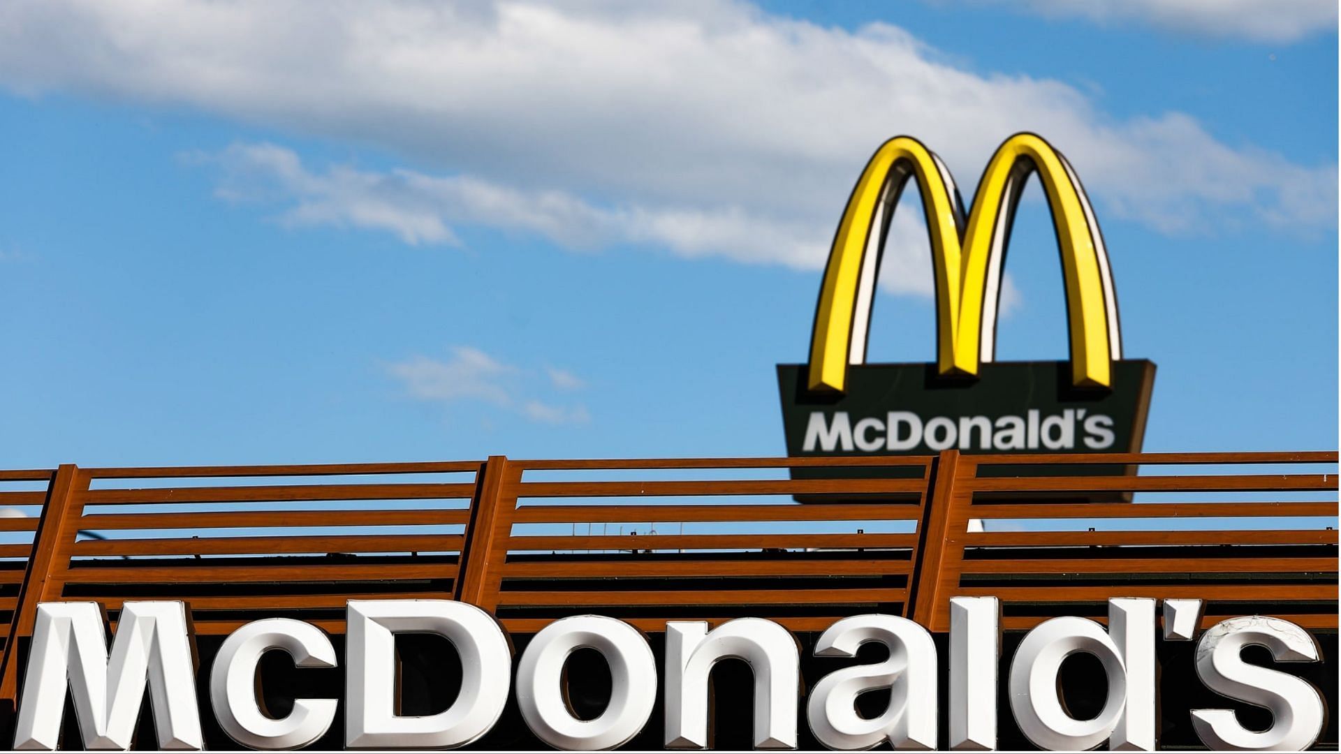 McDonald&#039;s plans to layoff employees as the firm hopes to expand its business globally (Image via NurPhoto/Getty Images)