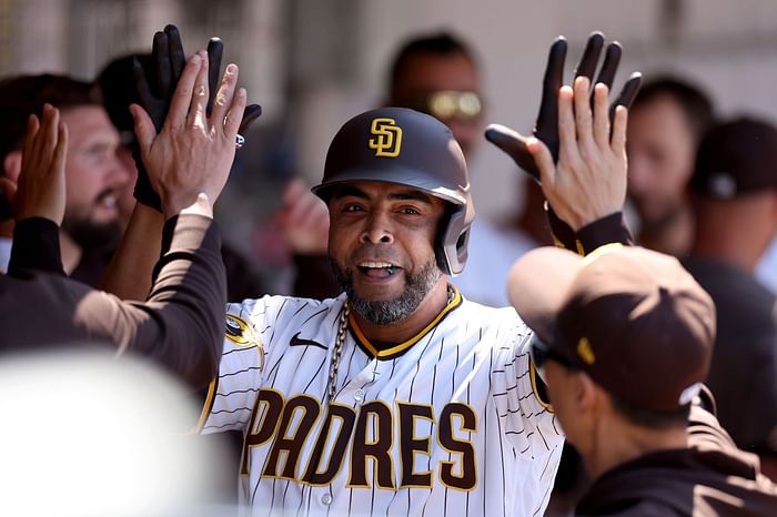 Nelson Cruz 2nd-oldest Padre to homer in 10-2 rout of Braves