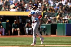 Chicago Cubs fans merry as Eric Hosmer hits first homer with team to wrap 5-1 road trip: "Can’t spell Hosmer without homer" "Best Cubs 1B since Grace"
