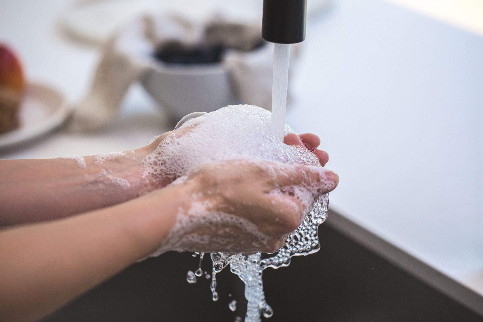  By washing your hands regularly, you can reduce the risk of infection and illness. (Image via Pexels))