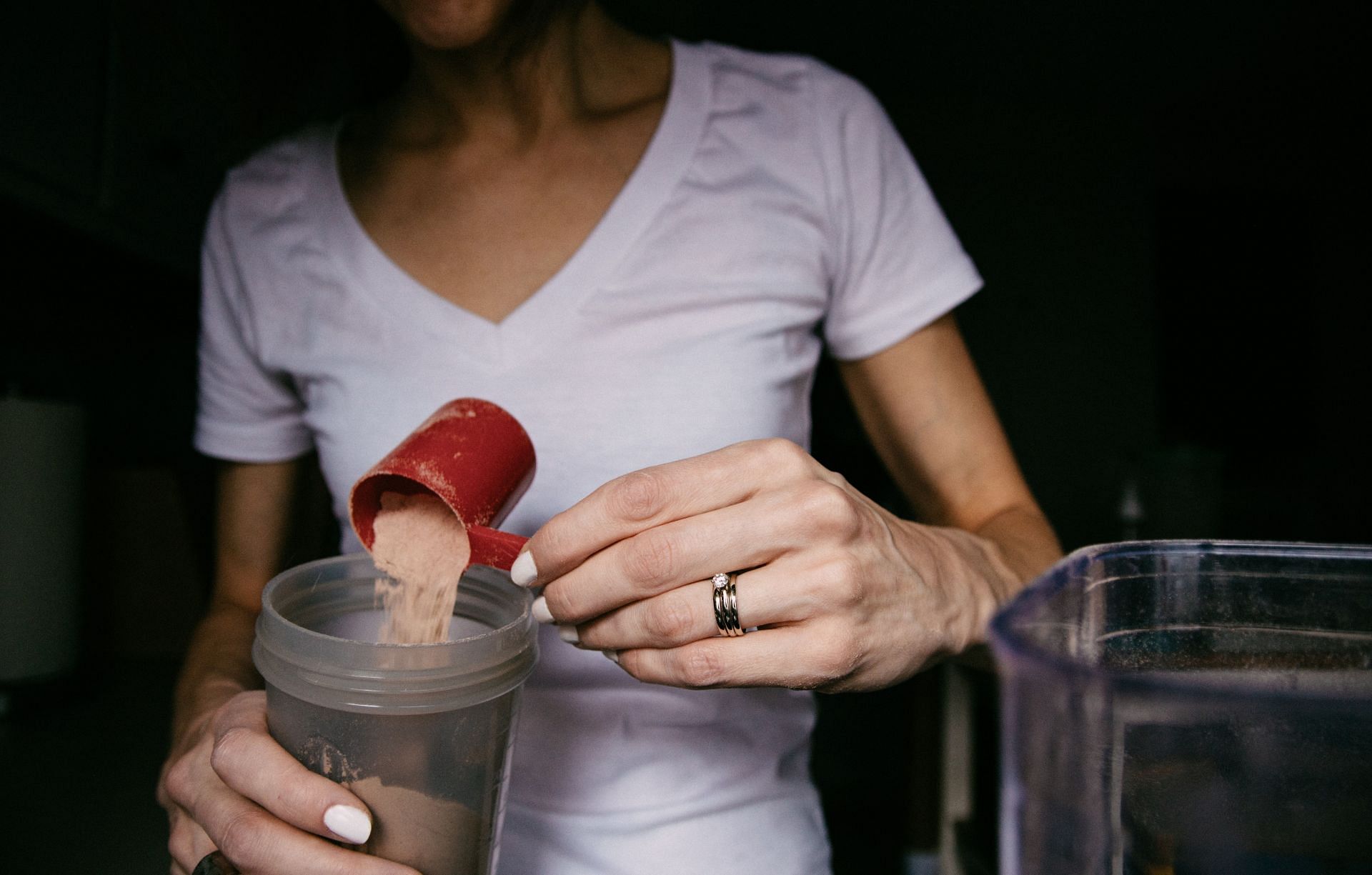 Whey is considered the best protein powder for muscle gain. (Image via Unsplash/Kelly Sikkema)