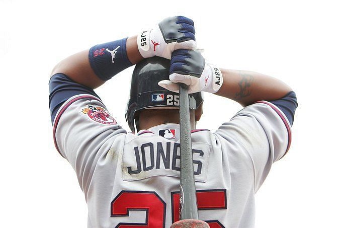 Atlanta Braves retire Andruw Jones' No. 25 jersey. Cooperstown next for  smooth center fielder? Photos - Bally Sports