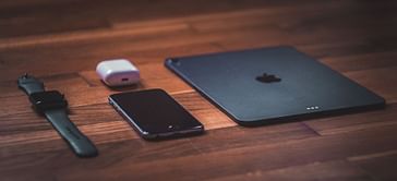 Apple's influence on the smart home ecosystem: Analyzing HomeKit's potential and challenges