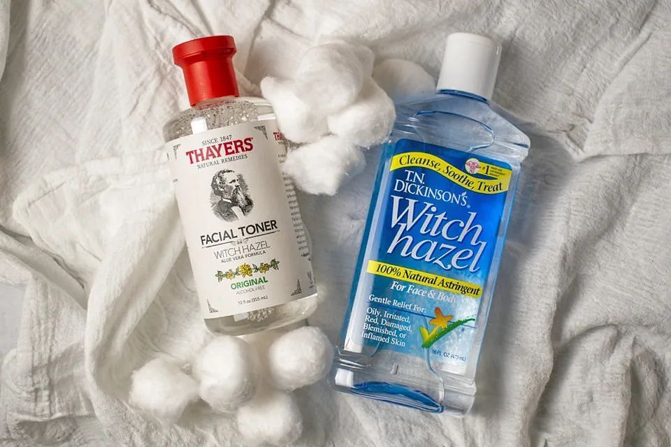 One of the most popular uses for witch hazel is in skin care (Image via ruralsprout)