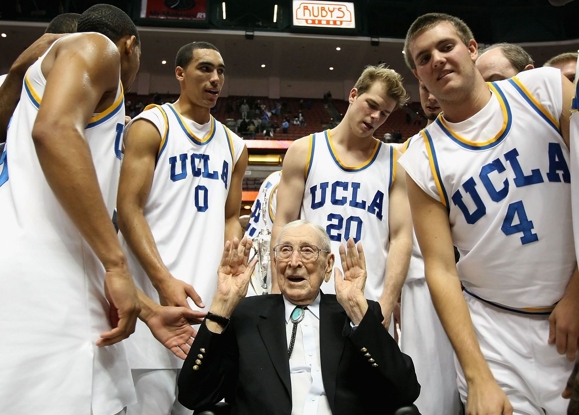 John Wooden with the UCLA Bruins in 2008