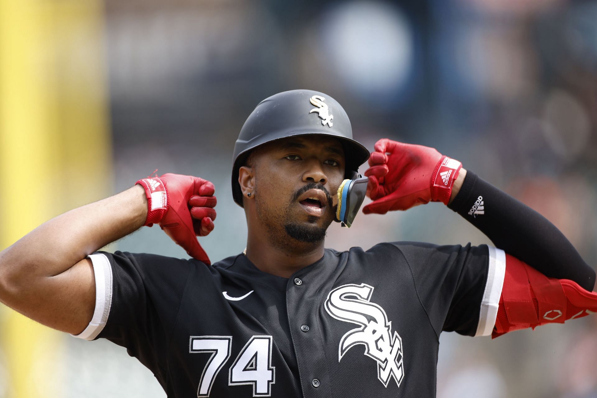 White Sox's Eloy Jimenez Carted Off Field with Hamstring Injury vs