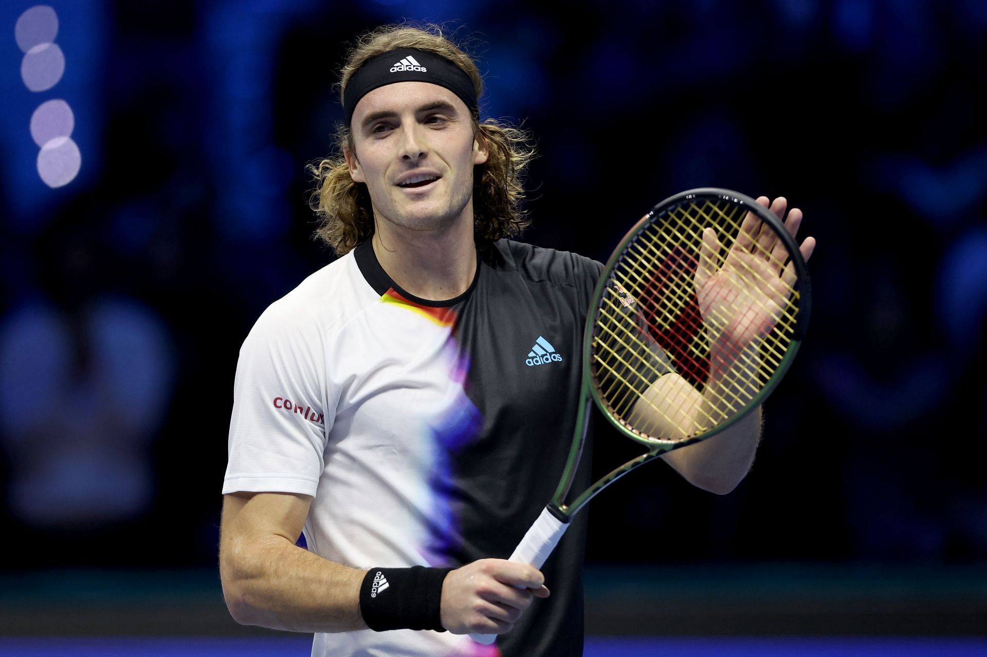 Stefanos Tsitsipas responds to a new tennis-related meme