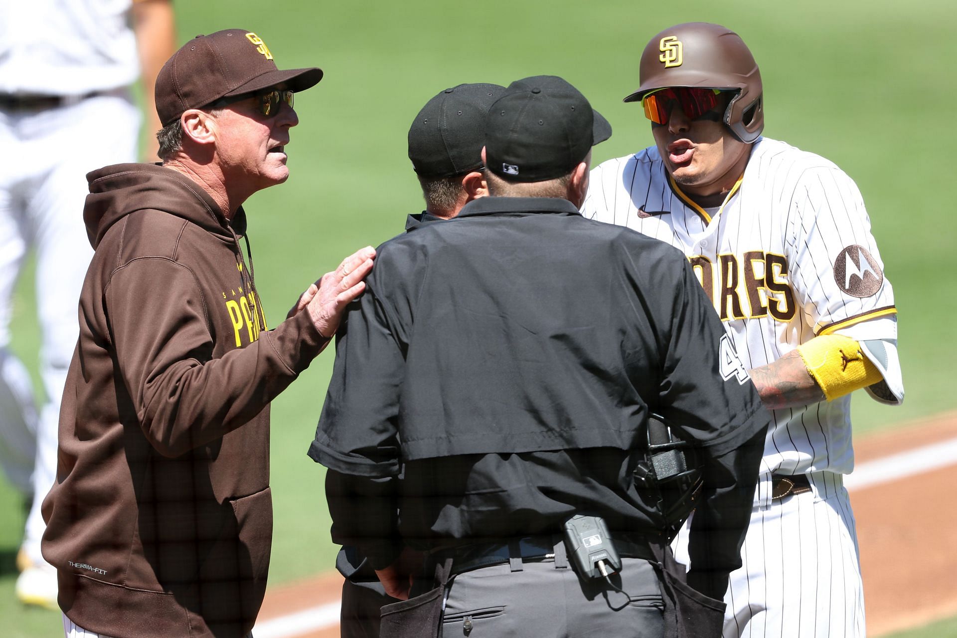 Manager Bob Melvin argues with umpire Ron Kulpa after Manny Machado of the San Diego Padres was called out on a timed third strike.