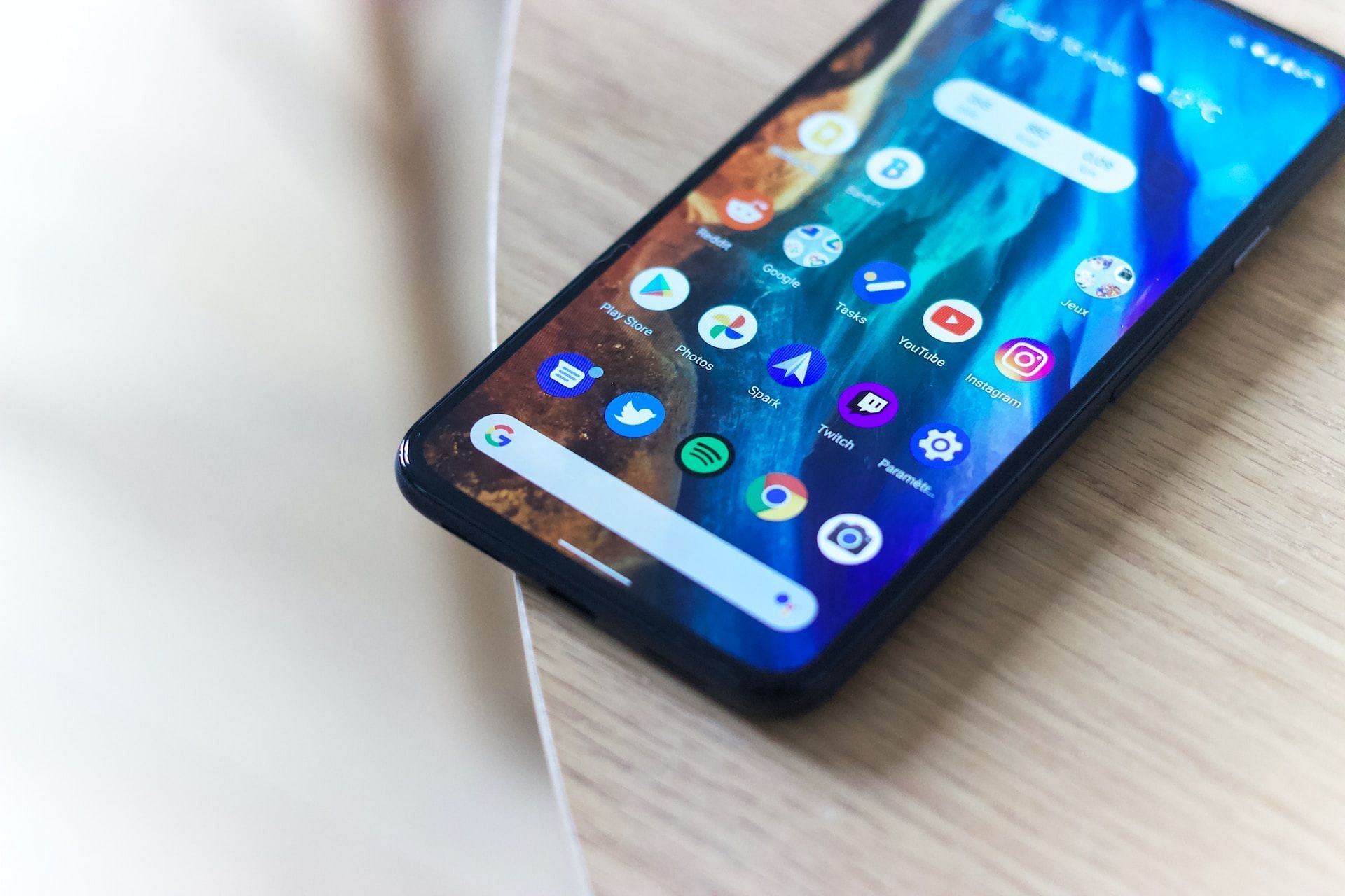 How users can hide applications and other data on their Android phone (Image via Unsplash)