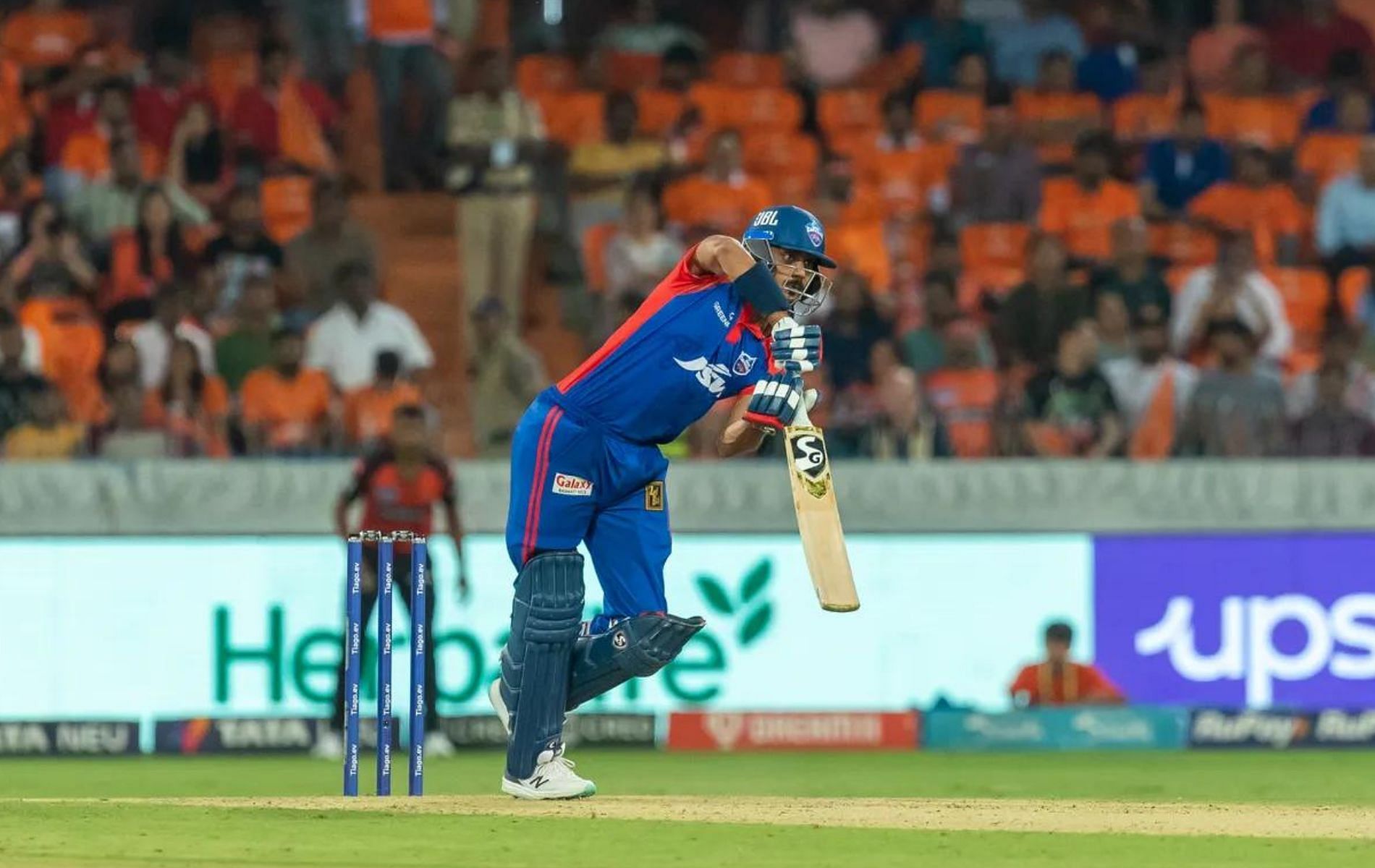 Axar Patel in action. (Pic: IPLT20.com)