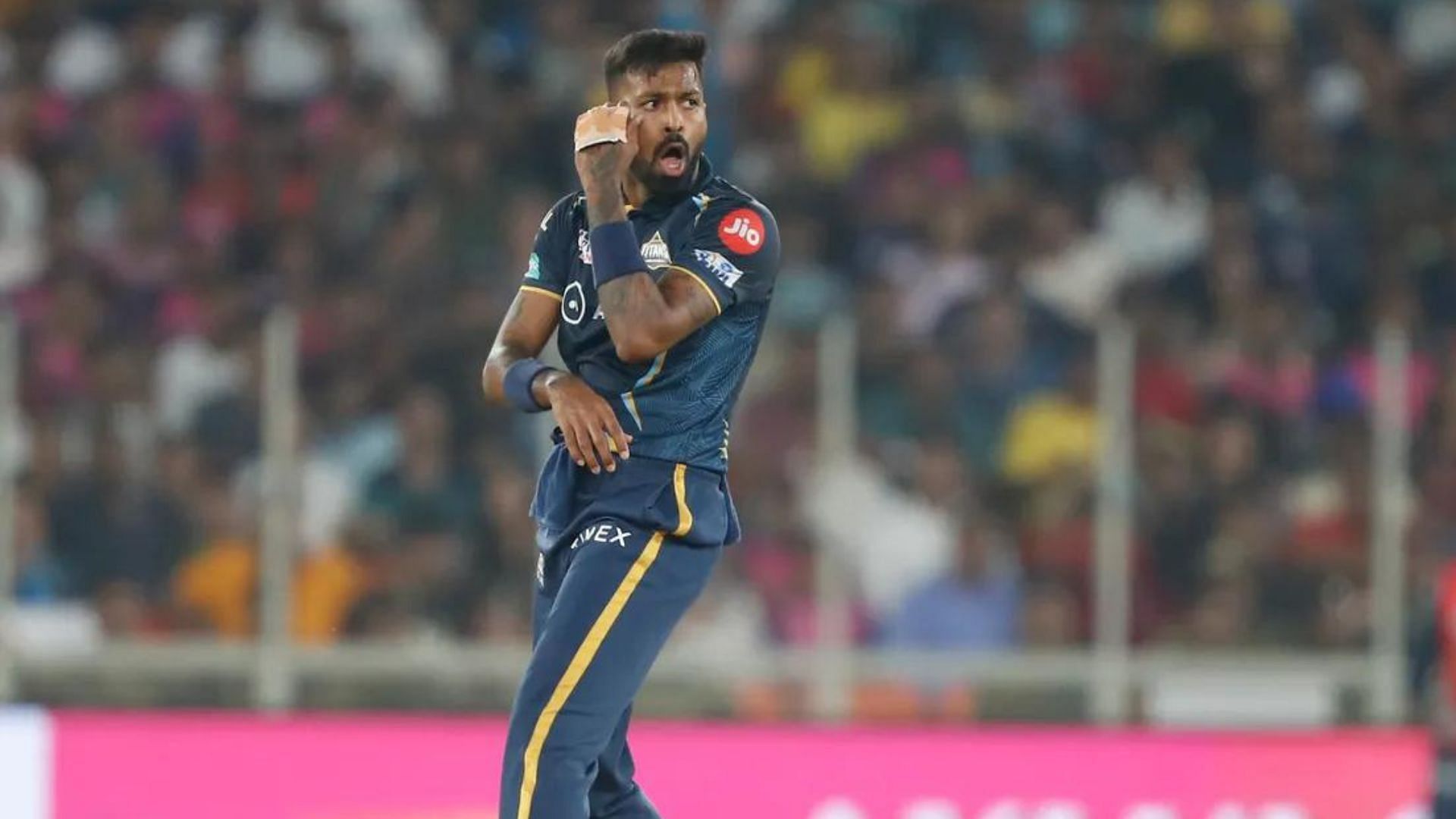 Hardik Pandya in action during GT vs RR (P.C.:iplt20.com)