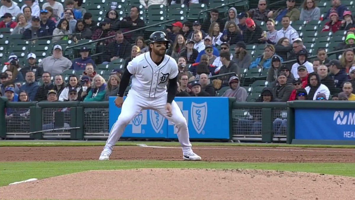Tigers: Eric Haase legs out inside-the-park home run off CF misplay