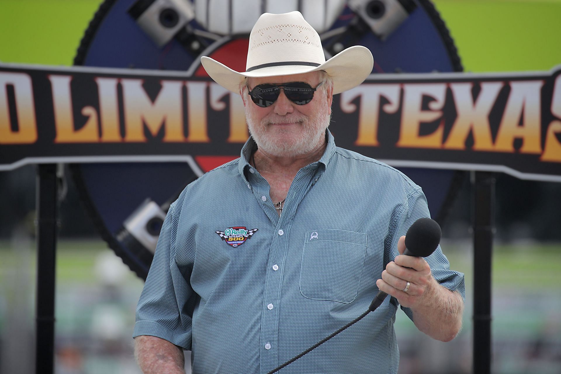 Terry Bradshaw at the NASCAR Cup Series O&#039;Reilly Auto Parts 500