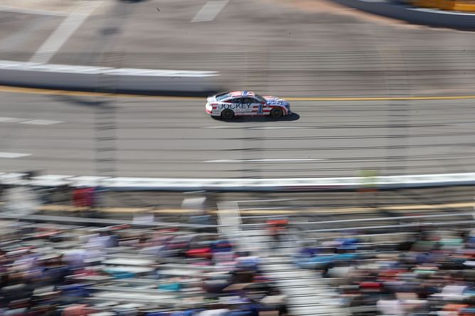 Ross Chastain responds to Christopher Bell’s ‘wrecking ball’ comment: “He walks right by me and doesn’t say anything to me”