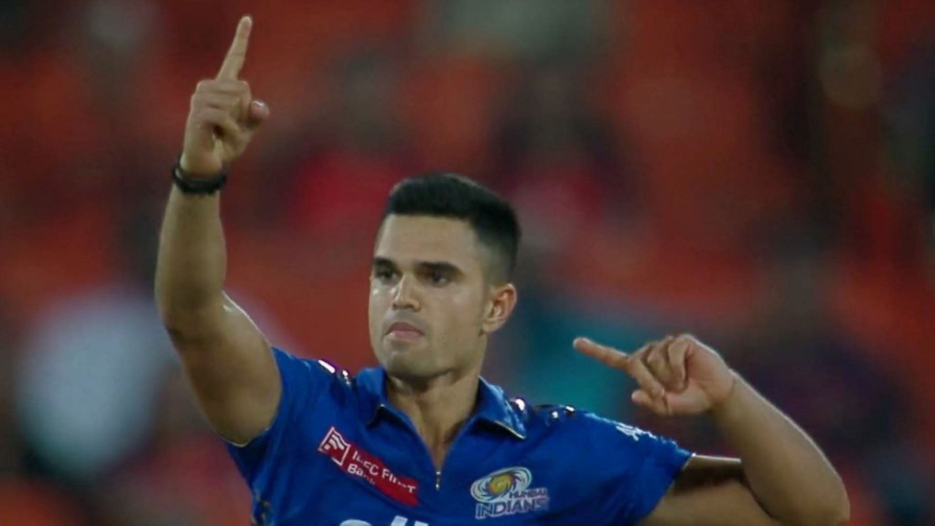 Arjun Tendulkar took his first IPL wicket by dismissing Bhuvaneshwar Kumar in the final over of the match