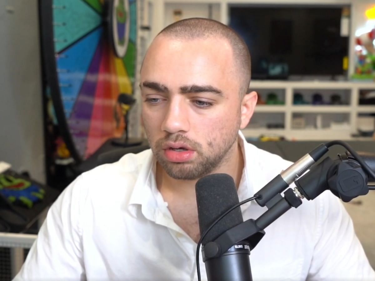 Mizkif reveals owing 700K tax bill (Image via Twitch)