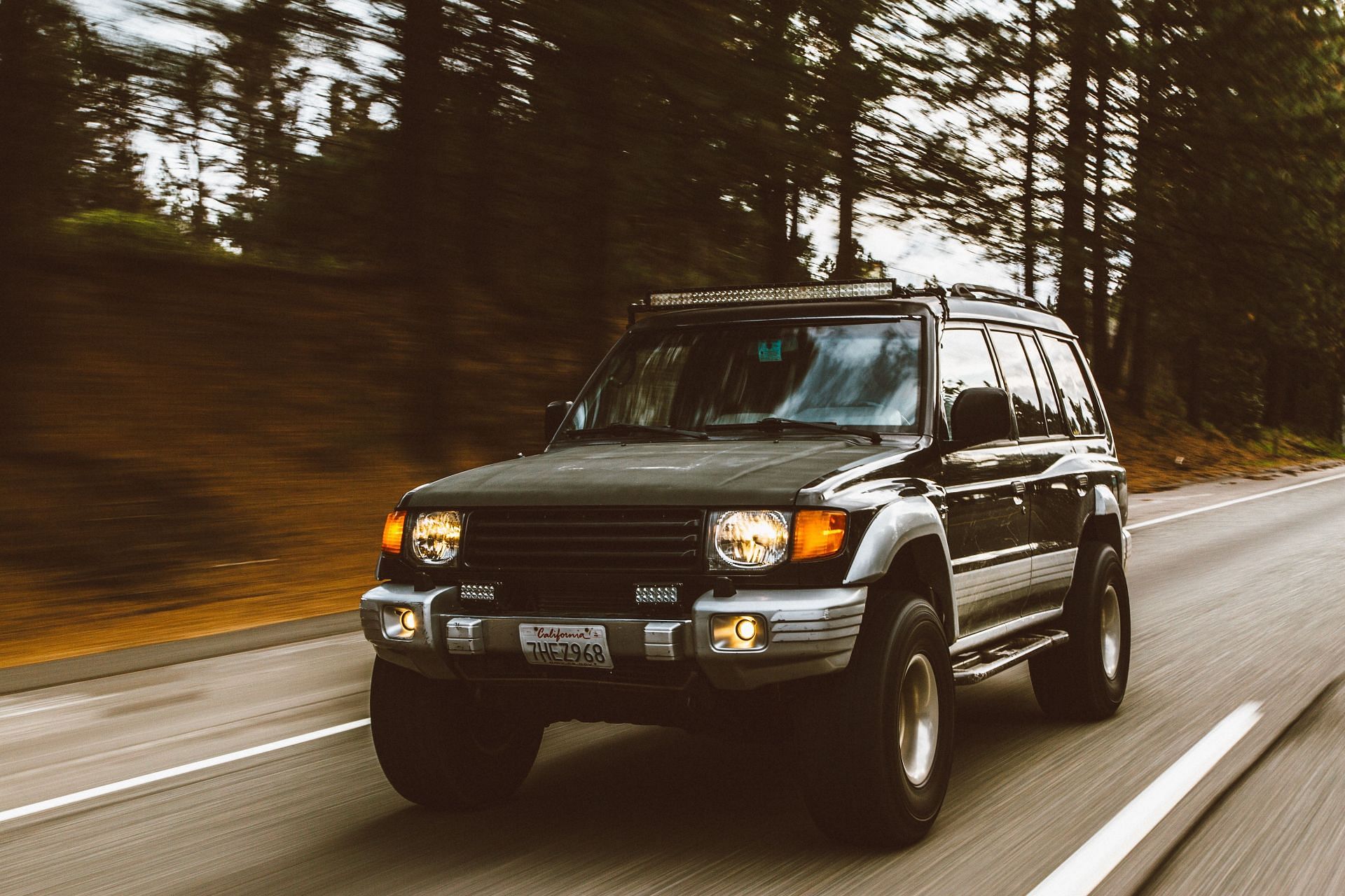 Poor ventilation in the vehicle is among the most common causes. (Image via Unsplash/ JD Weiher)