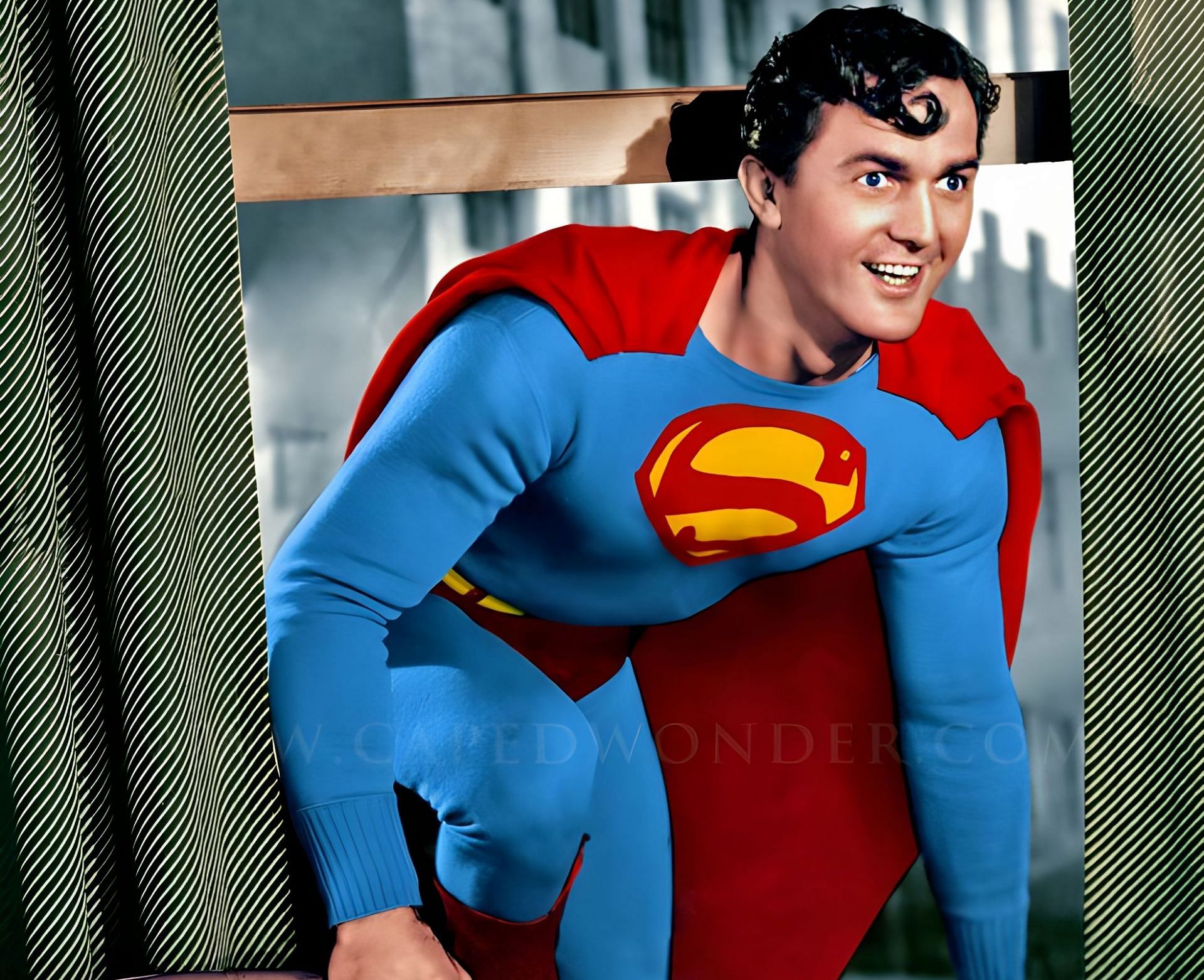 Kirk Alyn&#039;s Superman costume in the 1948 film series was the first live-action interpretation of the character.(Image via Sportskeeda)