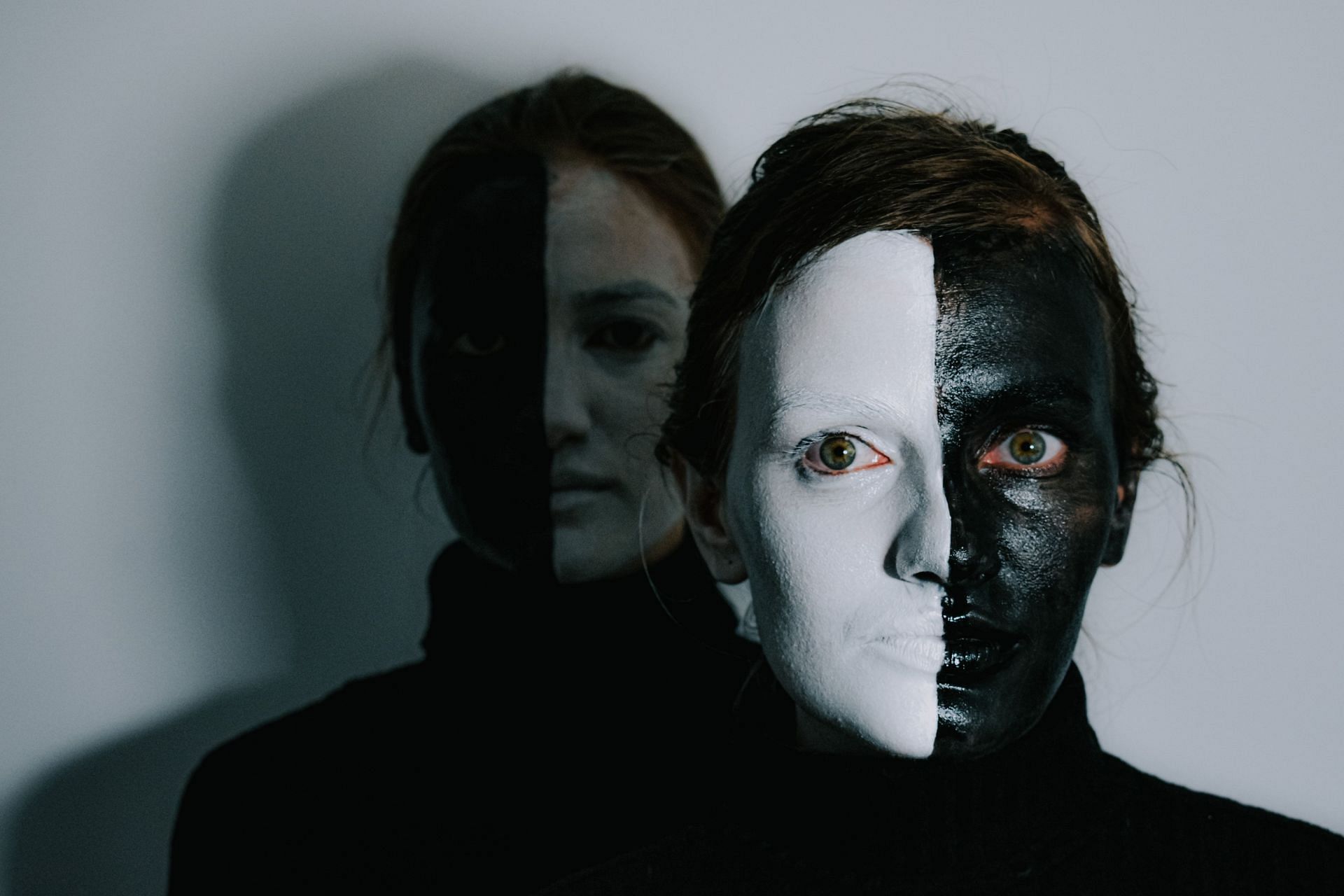 Split personality disorder is a split in the reality for someone, a tough reality. (Image via Freepik/ Freepik)