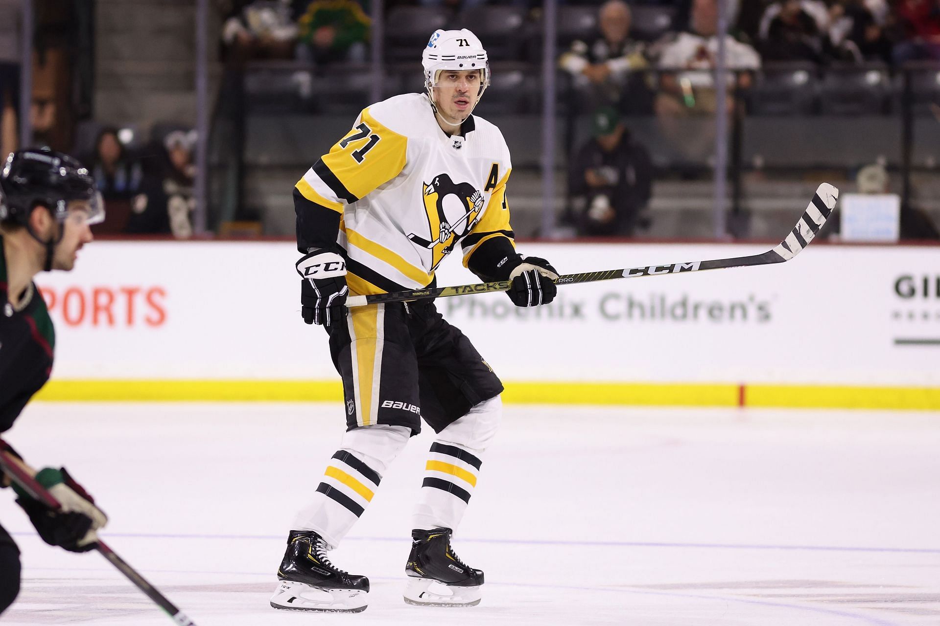 WATCH Pittsburgh Penguins Evgeni Malkin BIZARRELY kicked out of the game