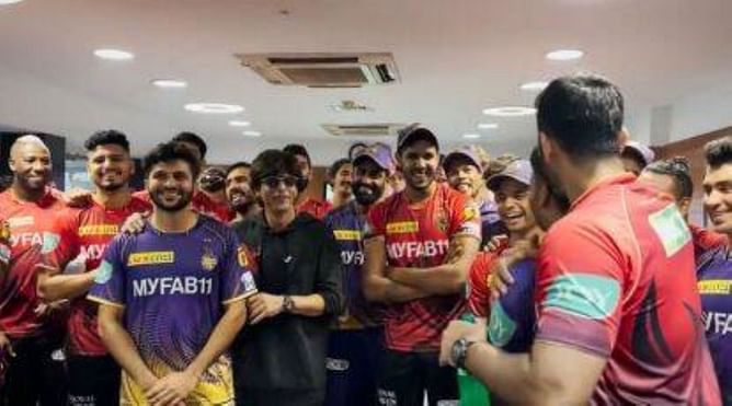 [Watch] KKR players sing team anthem with Shahrukh Khan after first win of IPL 2023
