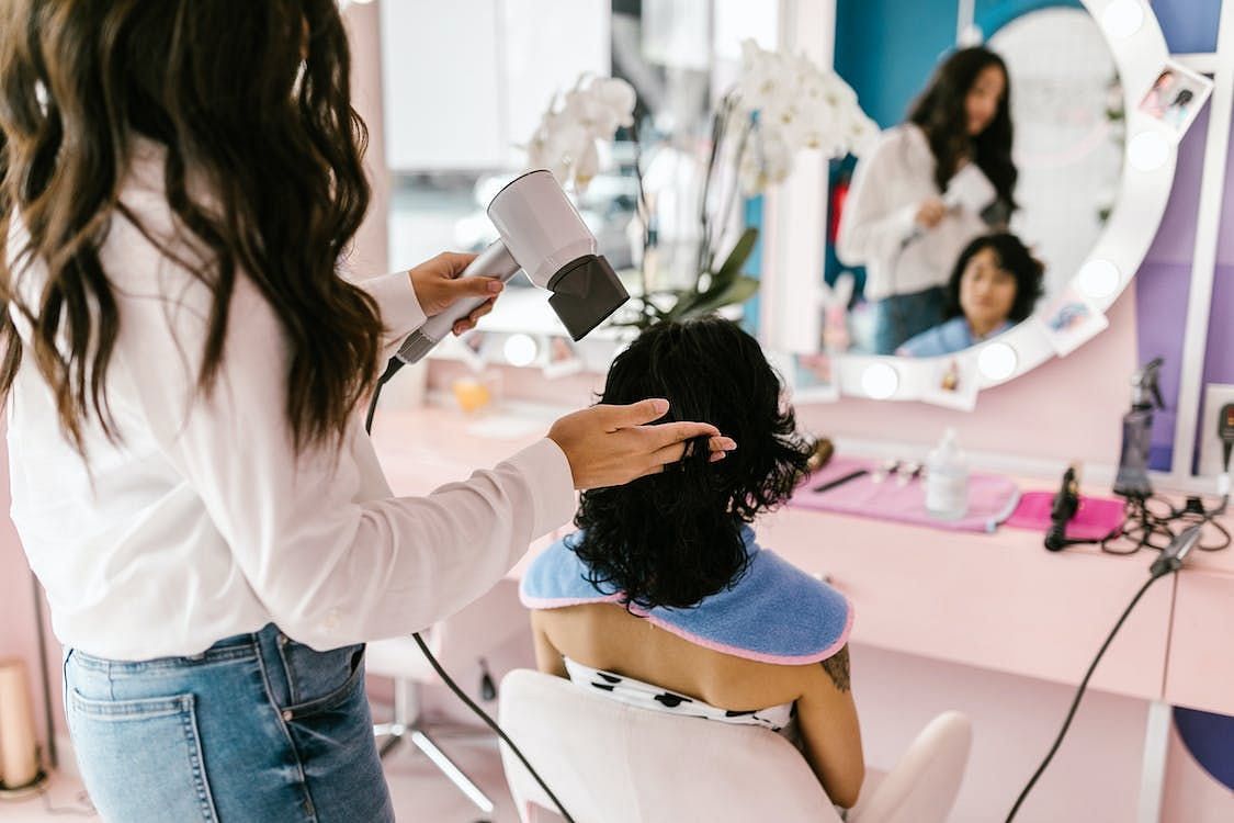 When it comes to hair styling, one of the most popular techniques is blow dry (RODNAE Productions/ Pexels)