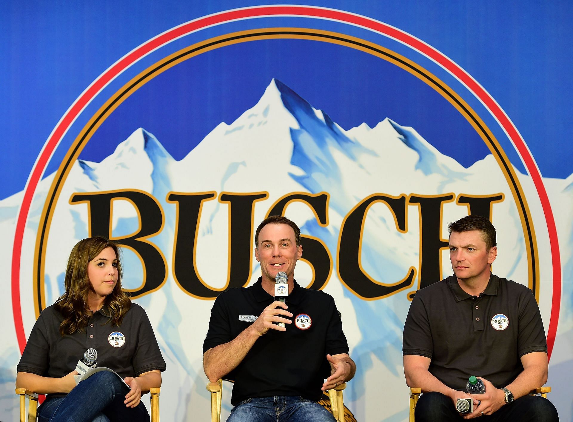 Busch Returns To Racing in 2016 As Sponsor of Driver Kevin Harvick &amp; No. 4 Team of Stewart-Haas Racing