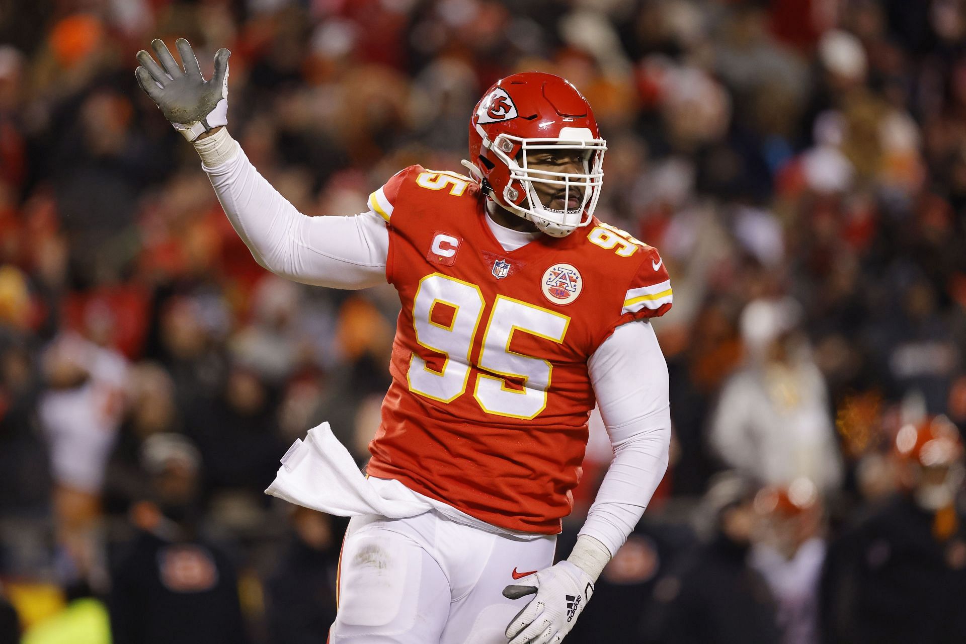 NFL insider details Chris Jones' negotiations with Chiefs