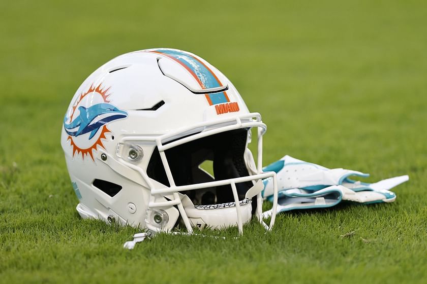 miami dolphins number 66