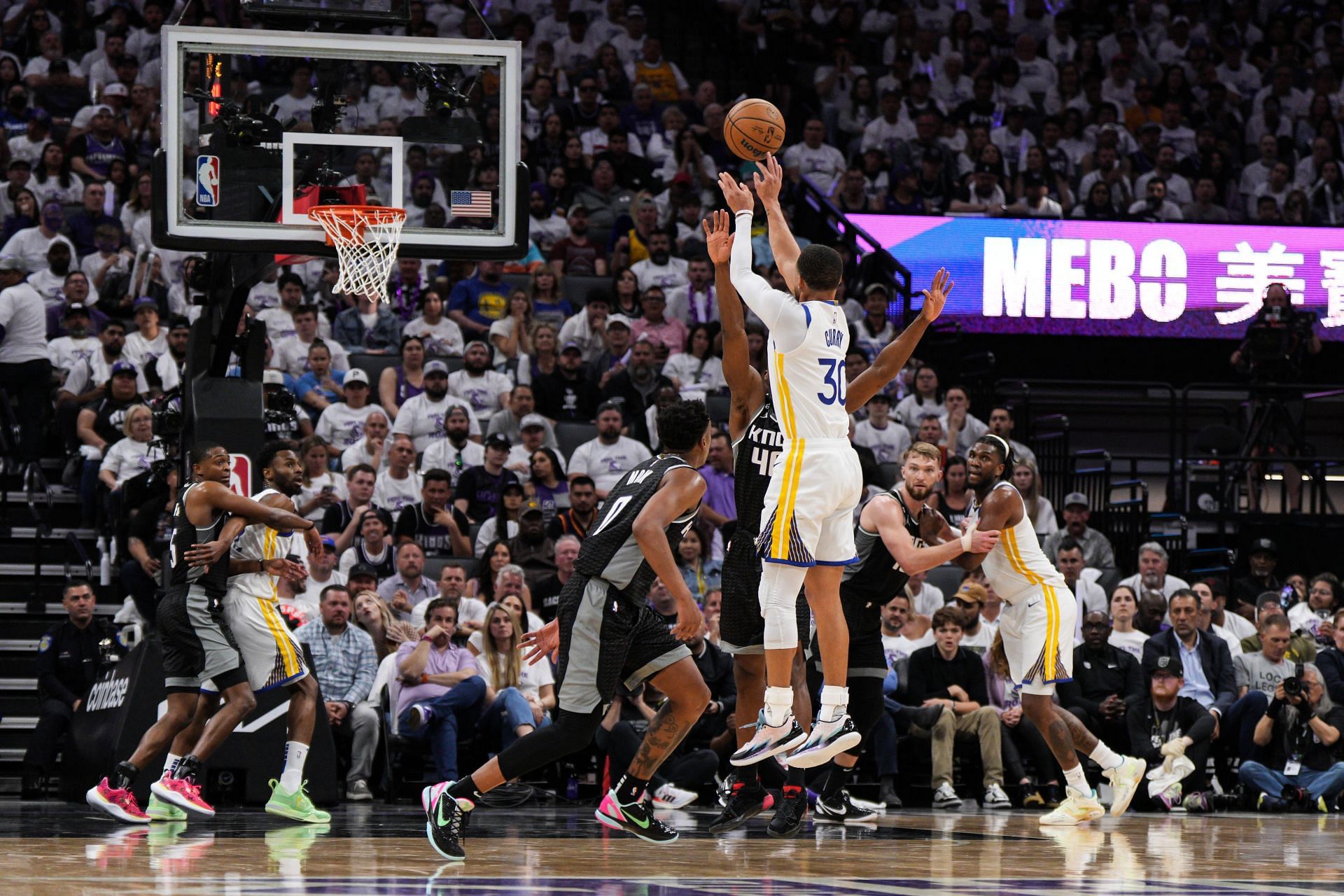 The Warriors vs Kings series will be fun to watch (Image via Getty Images)