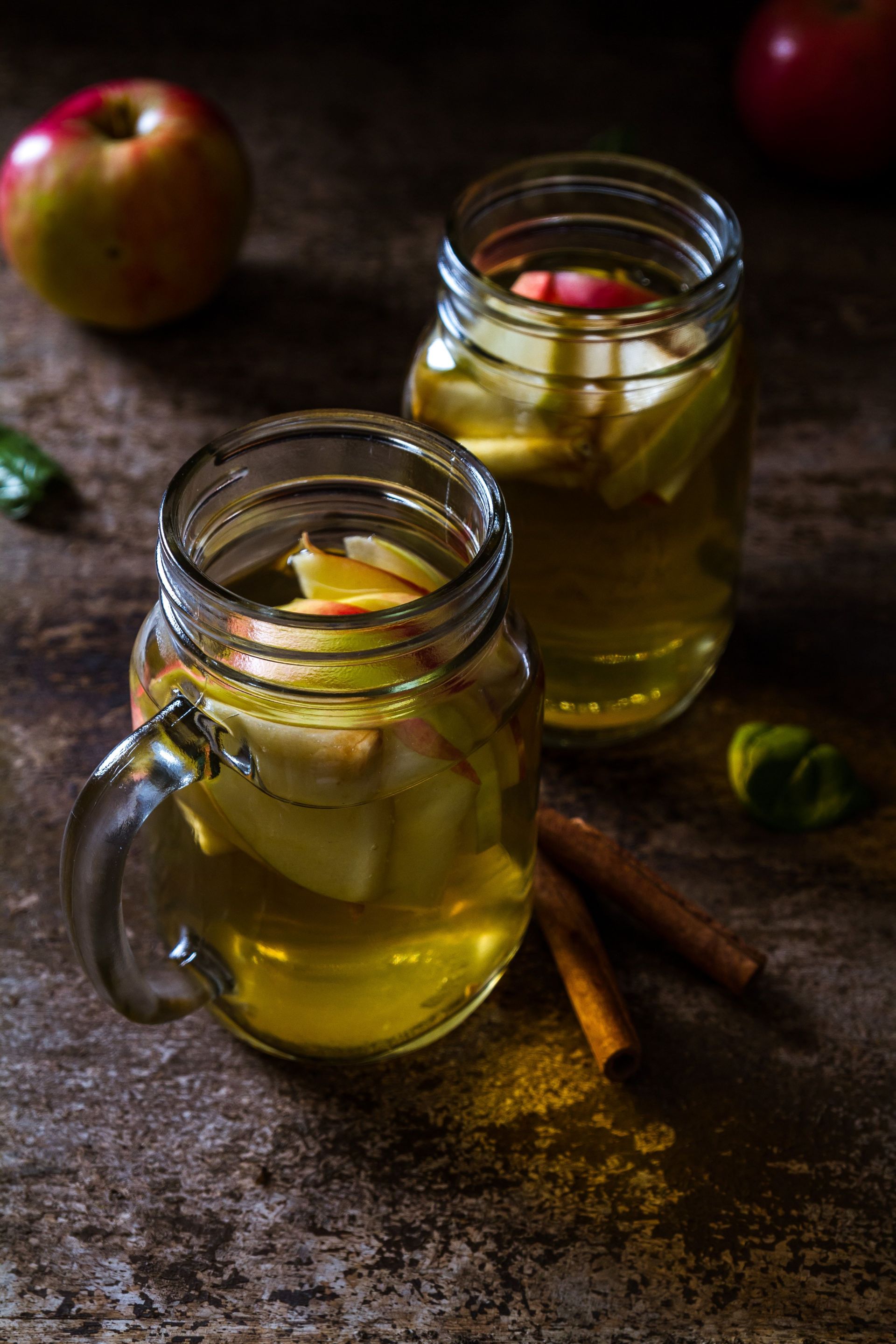 Is the science behind ACV known? (Image via Unsplash/ Alexander Mils)