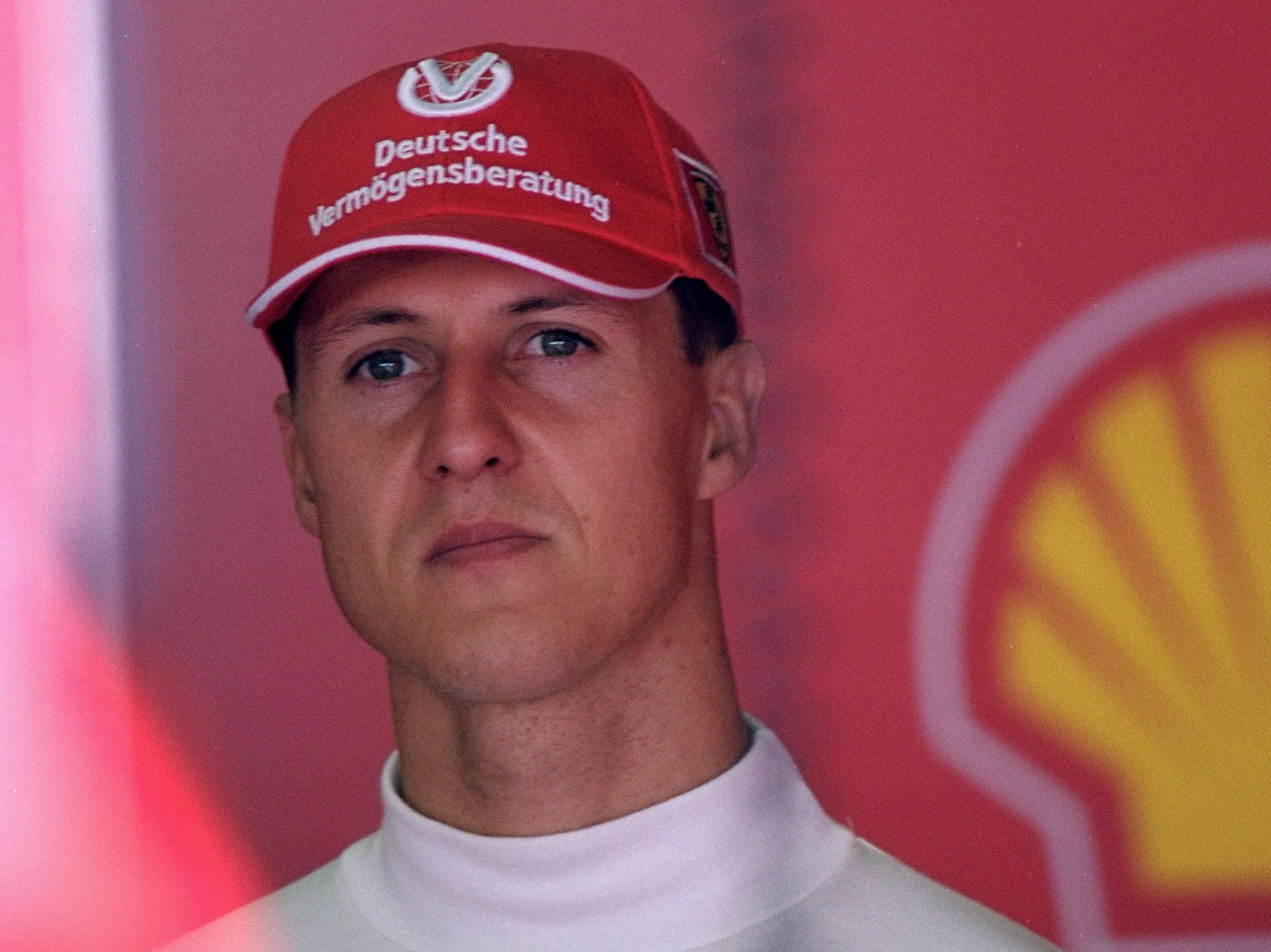 Michael Schumacher during the 2000 F1 Japanese Grand Prix (Image via Clive Mason/Allsport)