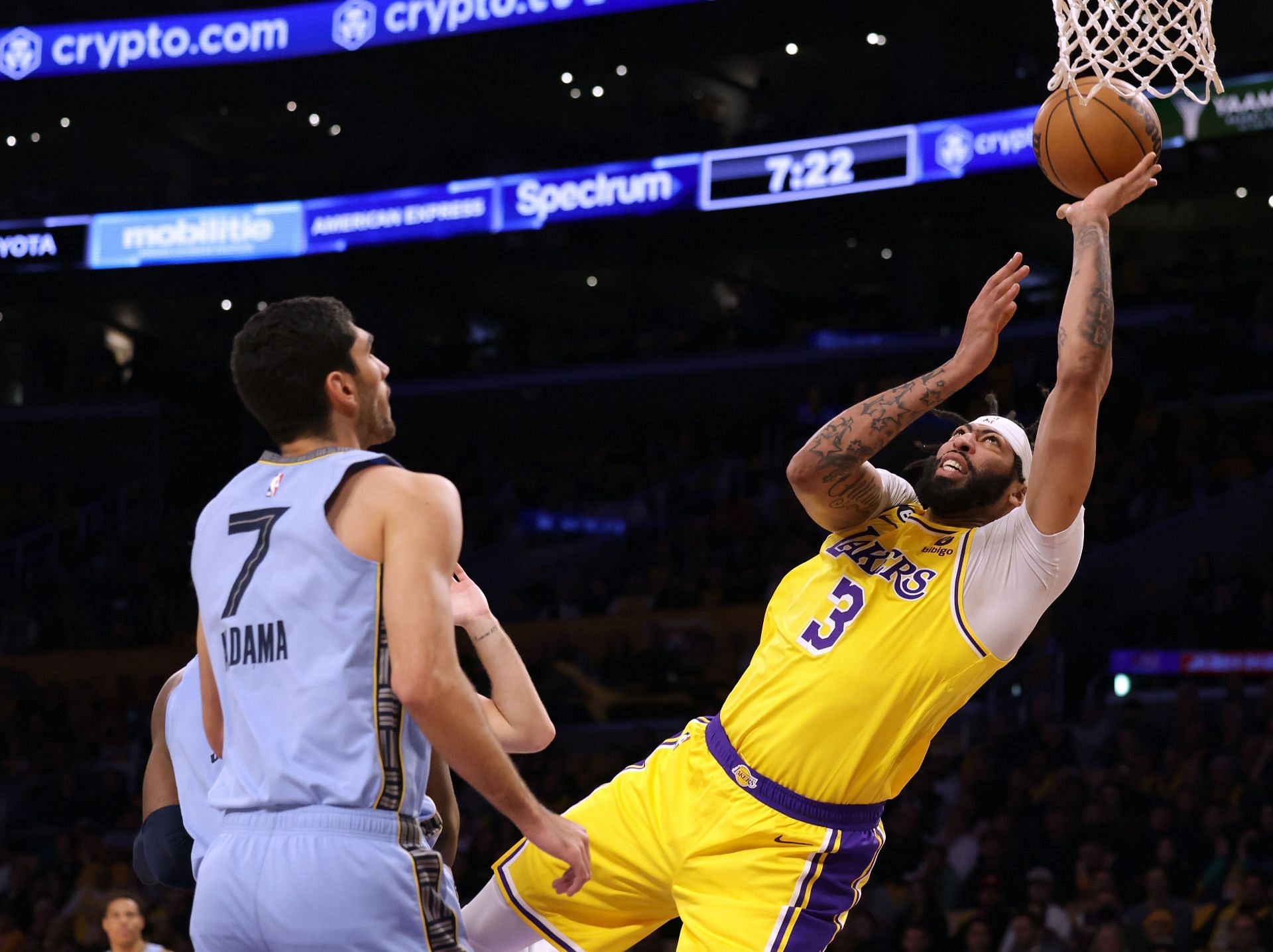 Memphis Grizzlies v Los Angeles Lakers