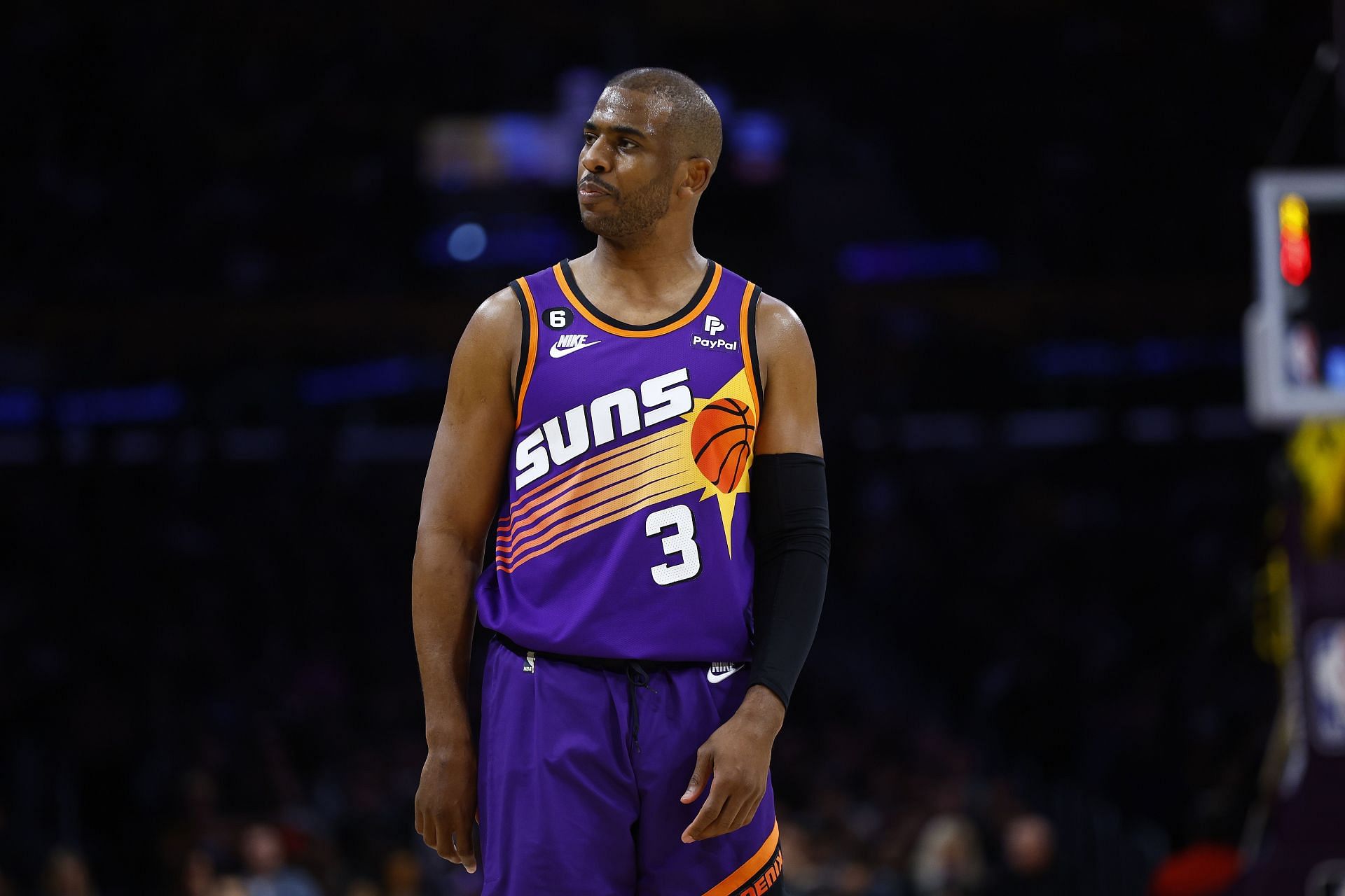 Phoenix Suns v Los Angeles Lakers