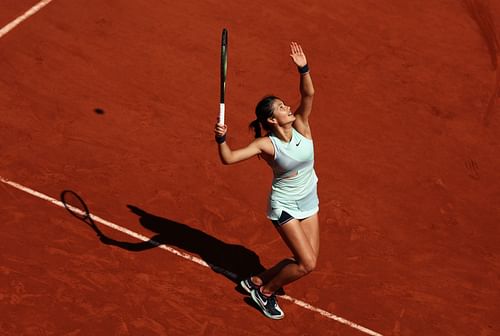 Emma Raducanu in action at the 2022 French Open