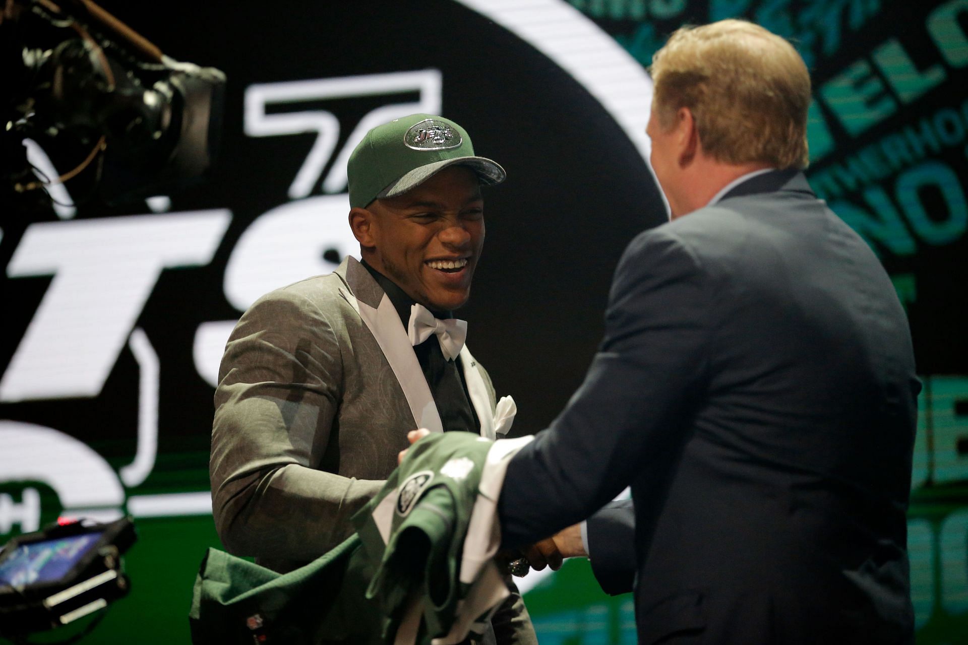 Jets LB Darron Lee enjoys best three-game stretch of career