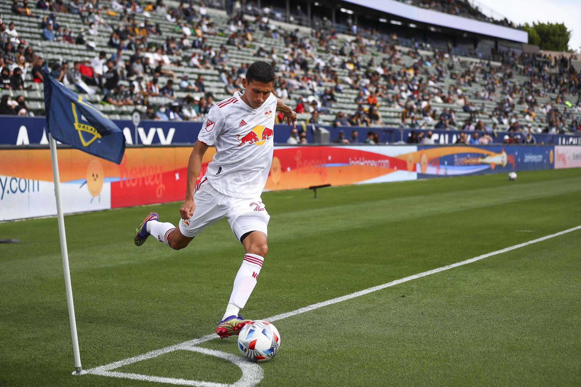 New York Red Bulls v Los Angeles Galaxy