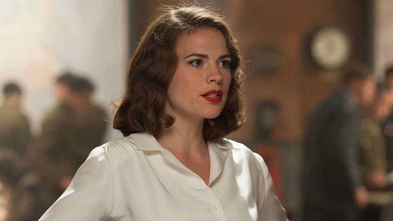 An inspiration to many, Peggy Carter, the fearless agent and founder of S.H.I.E.L.D., is a beloved icon of the MCU (Image via Marvel Studios)