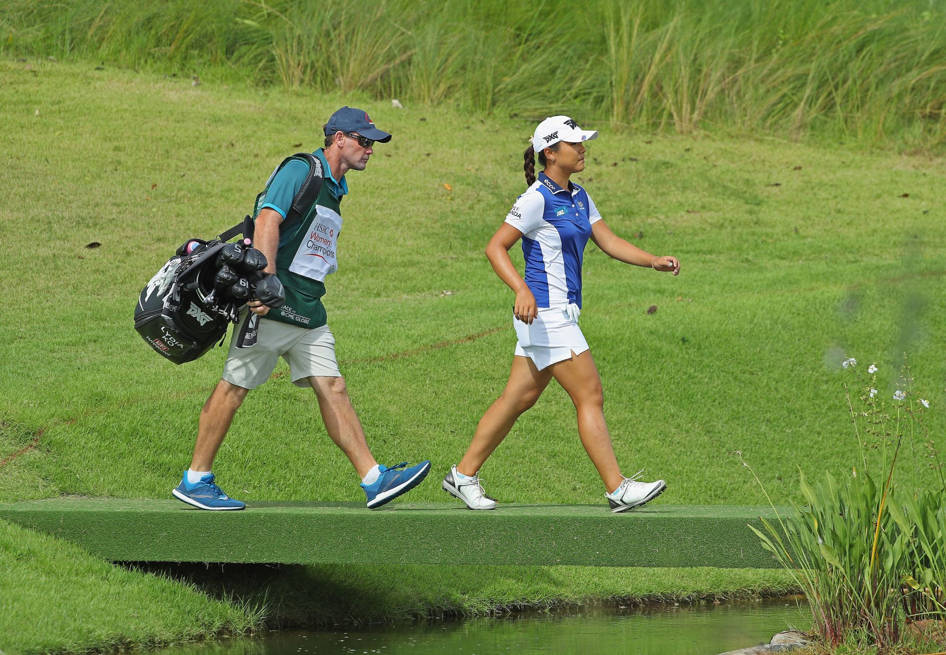 Lydia Ko and her former caddie Gary Matthews, at 2017 HSBC Women's Champions (Image via Getty)