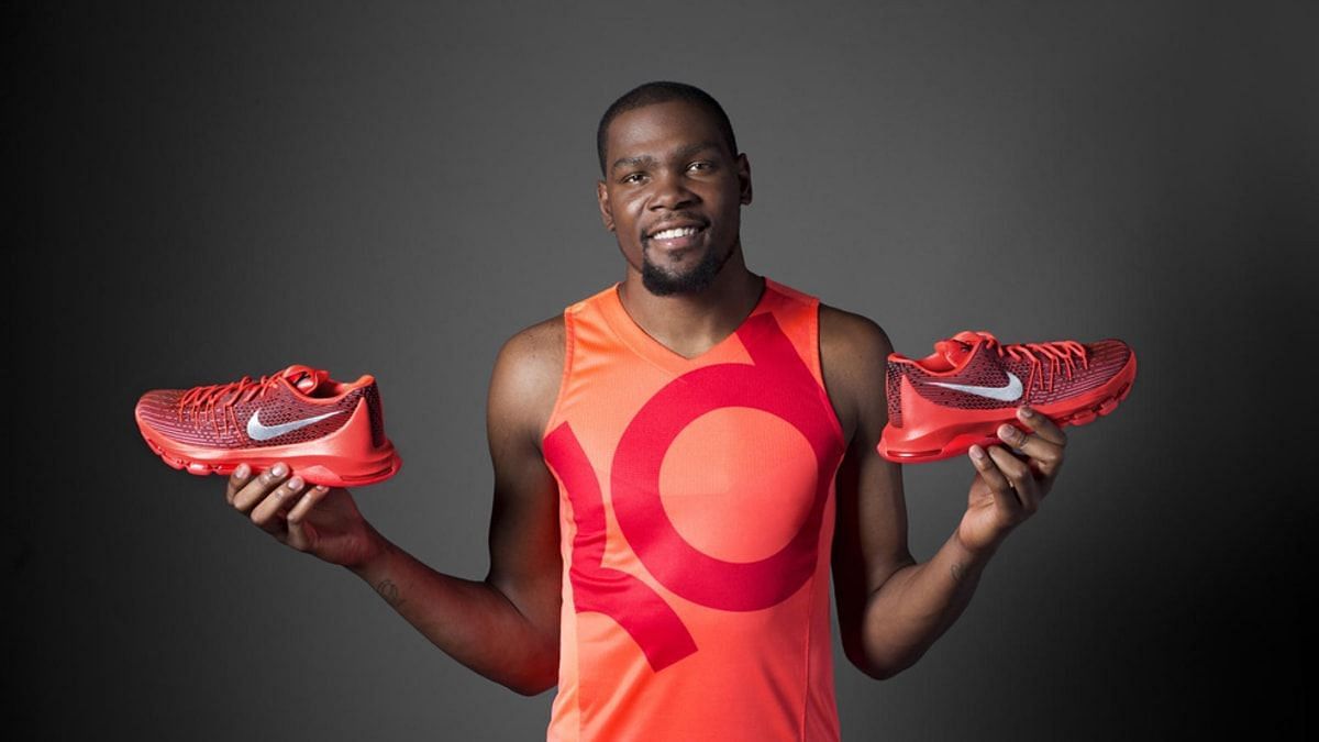 Kevin Durant signs lifetime contract with Nike