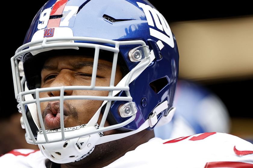 Dexter Lawrence contract helps Giants create needed cap space