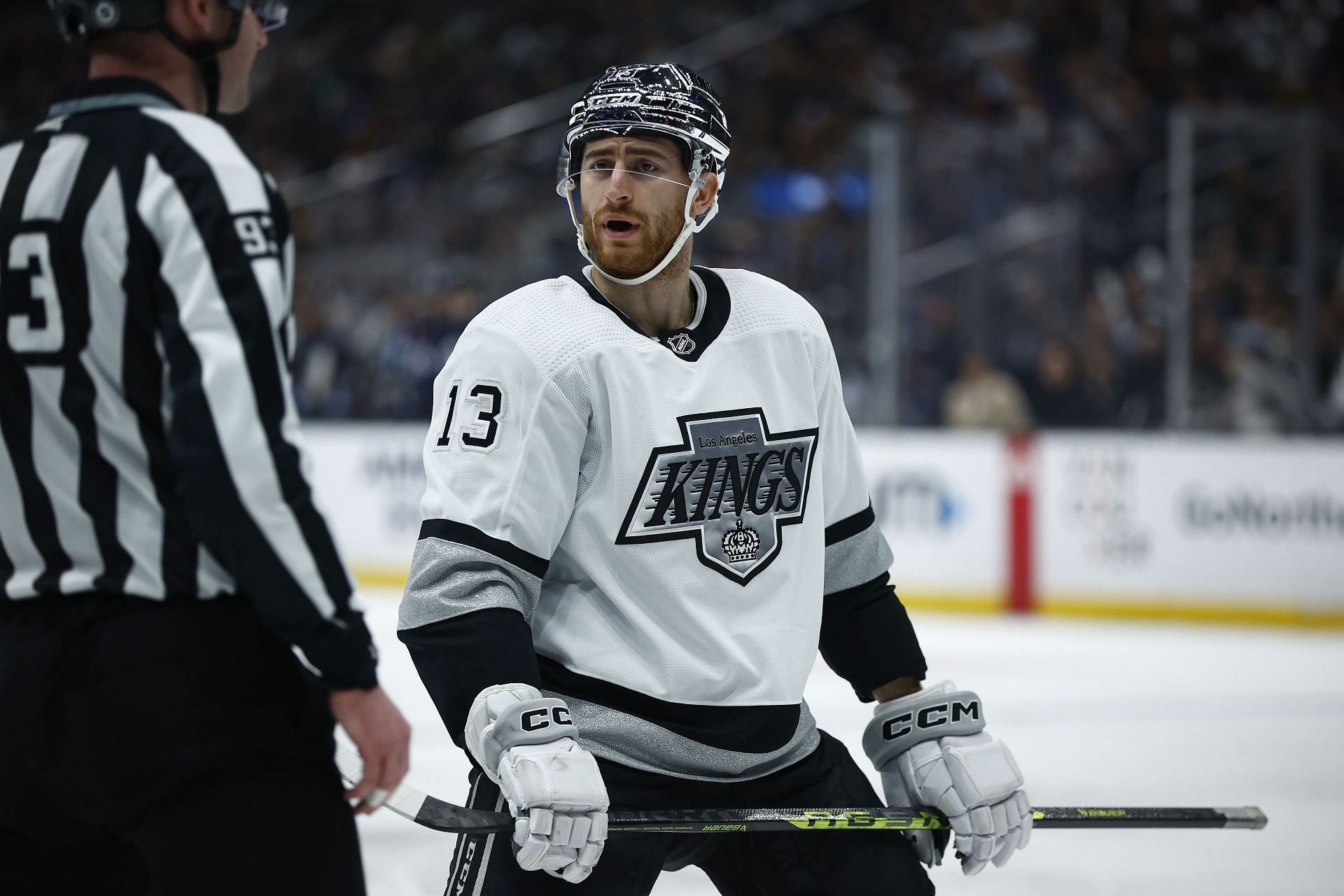 Gabriel Vilardi's debut with Kings on hold amid injury - Los