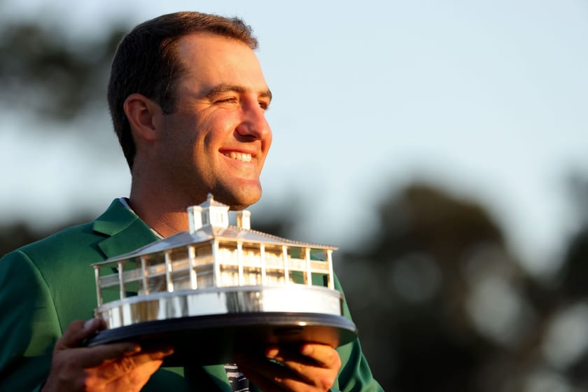 When did Tiger Woods last host the Masters Champions Dinner? What was