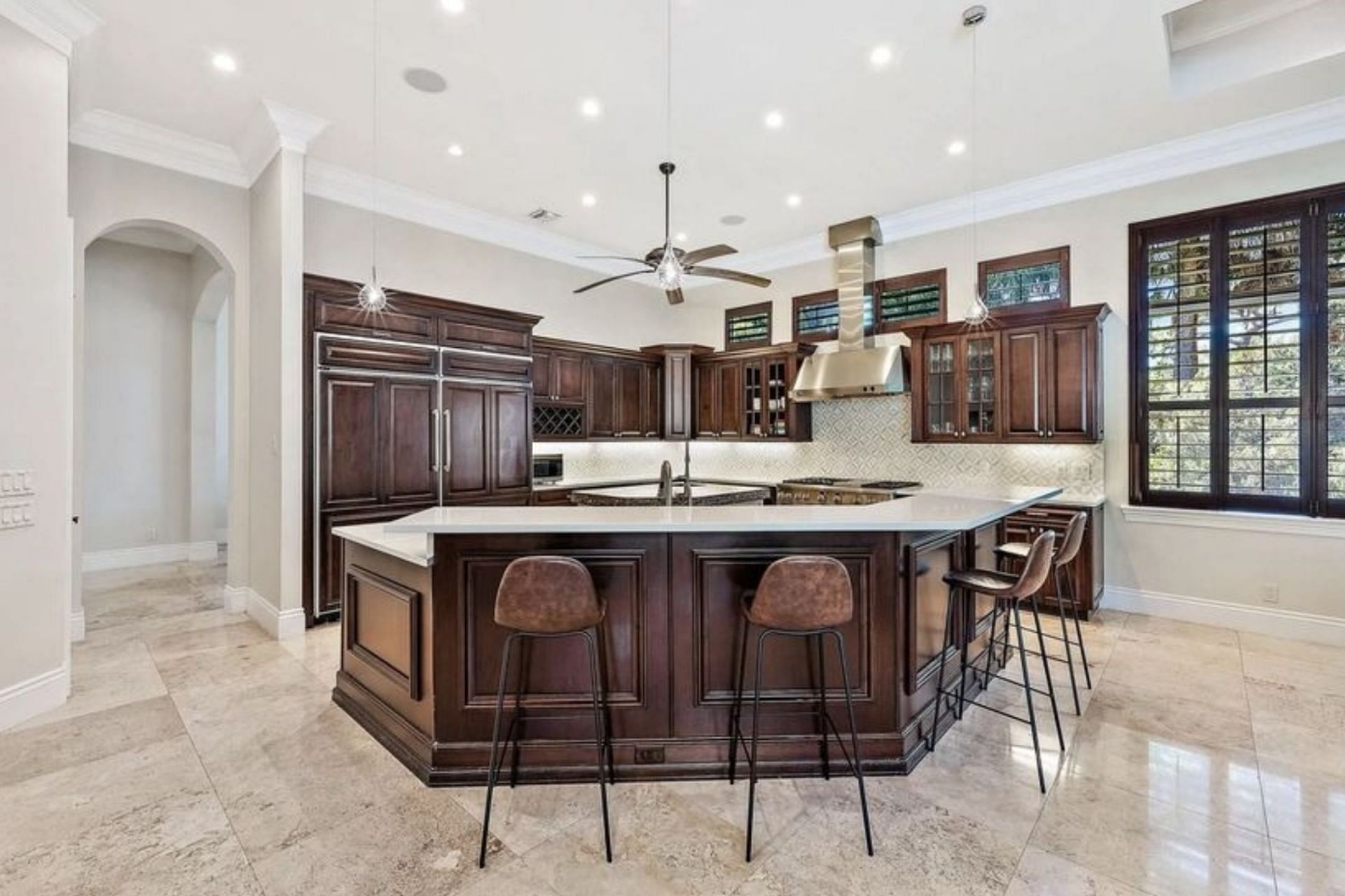 Kitchen ( Image via Realtor.com)