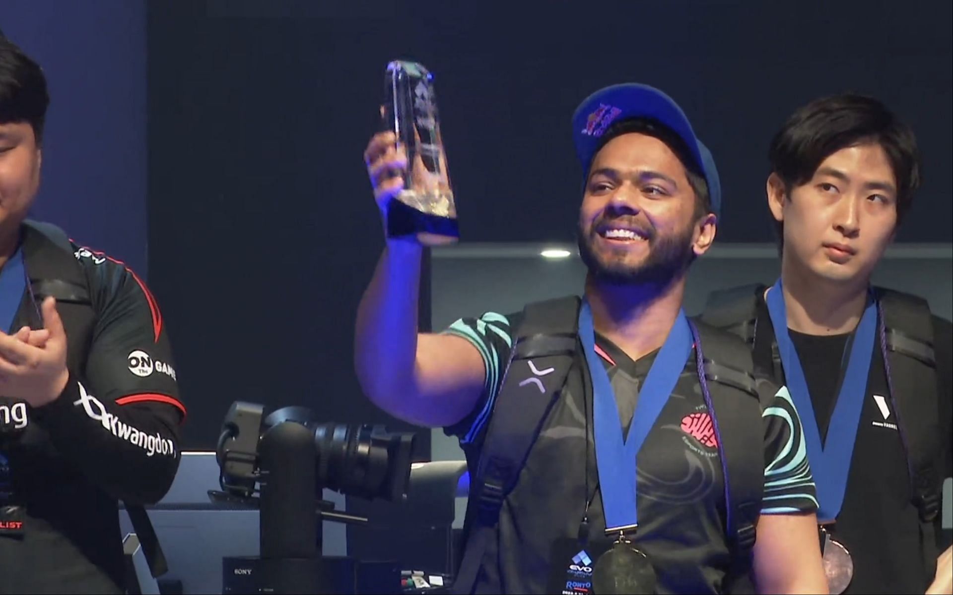 Arslan Ash claims Tekken 7 tournament trophy at EVO Japan 2023