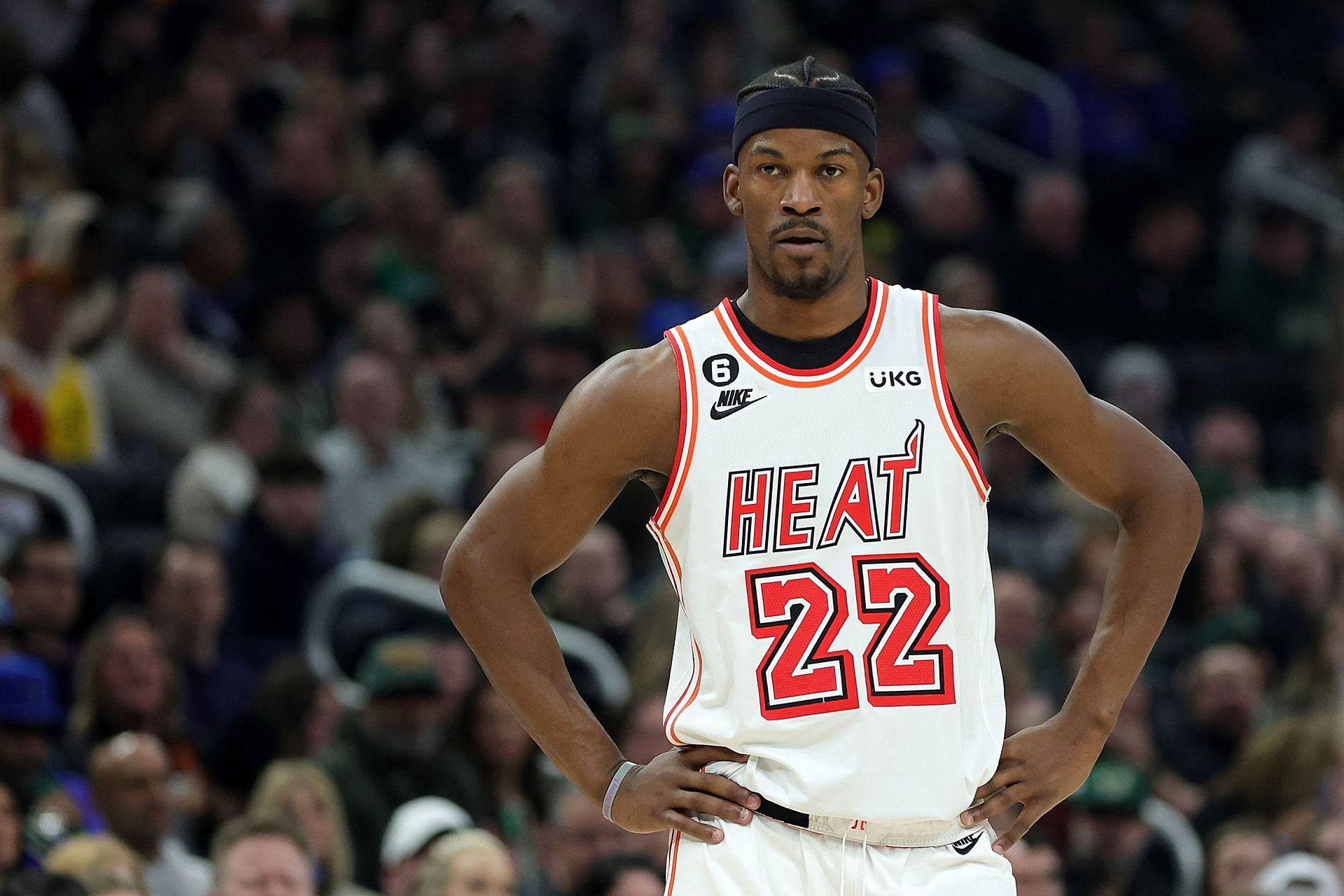 Complex Sports on X: Jimmy Butler showed up to the Heat's first practice  six hours & 30 minutes early. Practice started at 10AM, Jimmy showed up  at 3:30AM to workout. 😳 (Per @