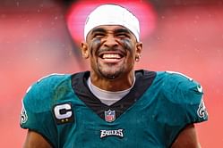 Eagles hand Jalen Hurts mammoth $255M contract as QB makes NFL history