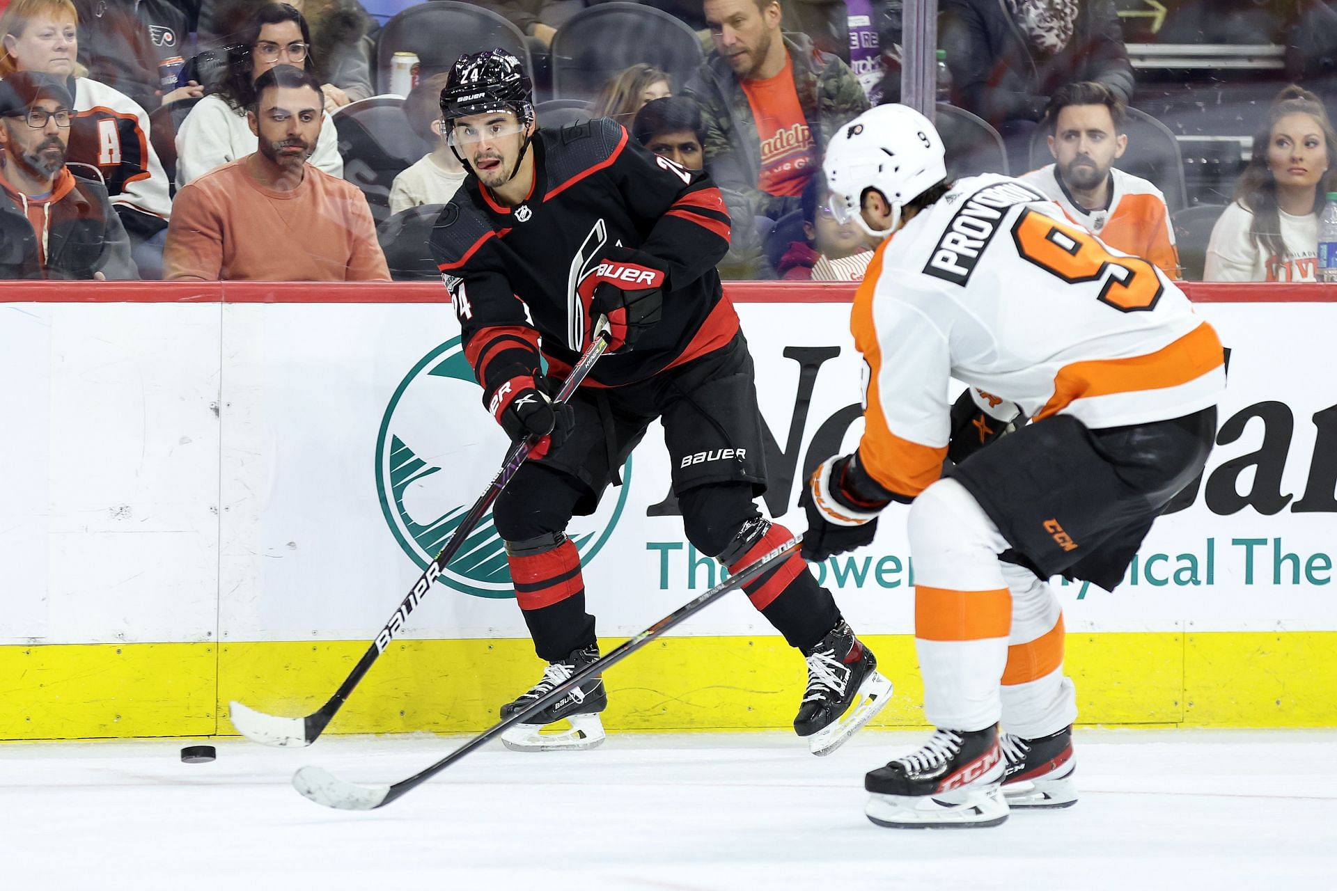 Carolina Hurricanes v Philadelphia Flyers